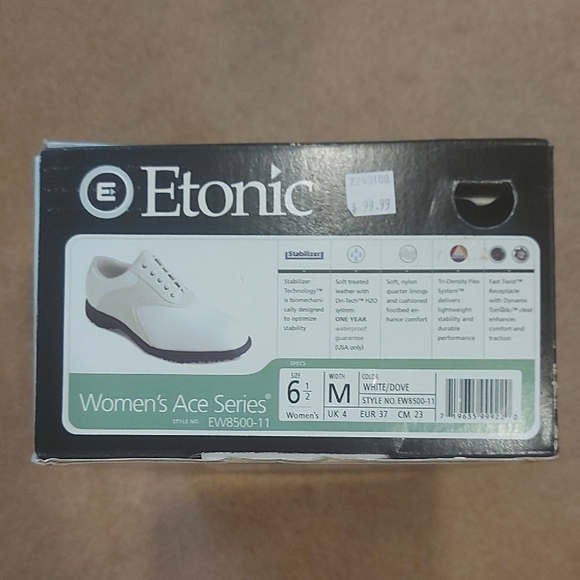 Classic White Ladies Golfing Cleats - Picture 5 of 6